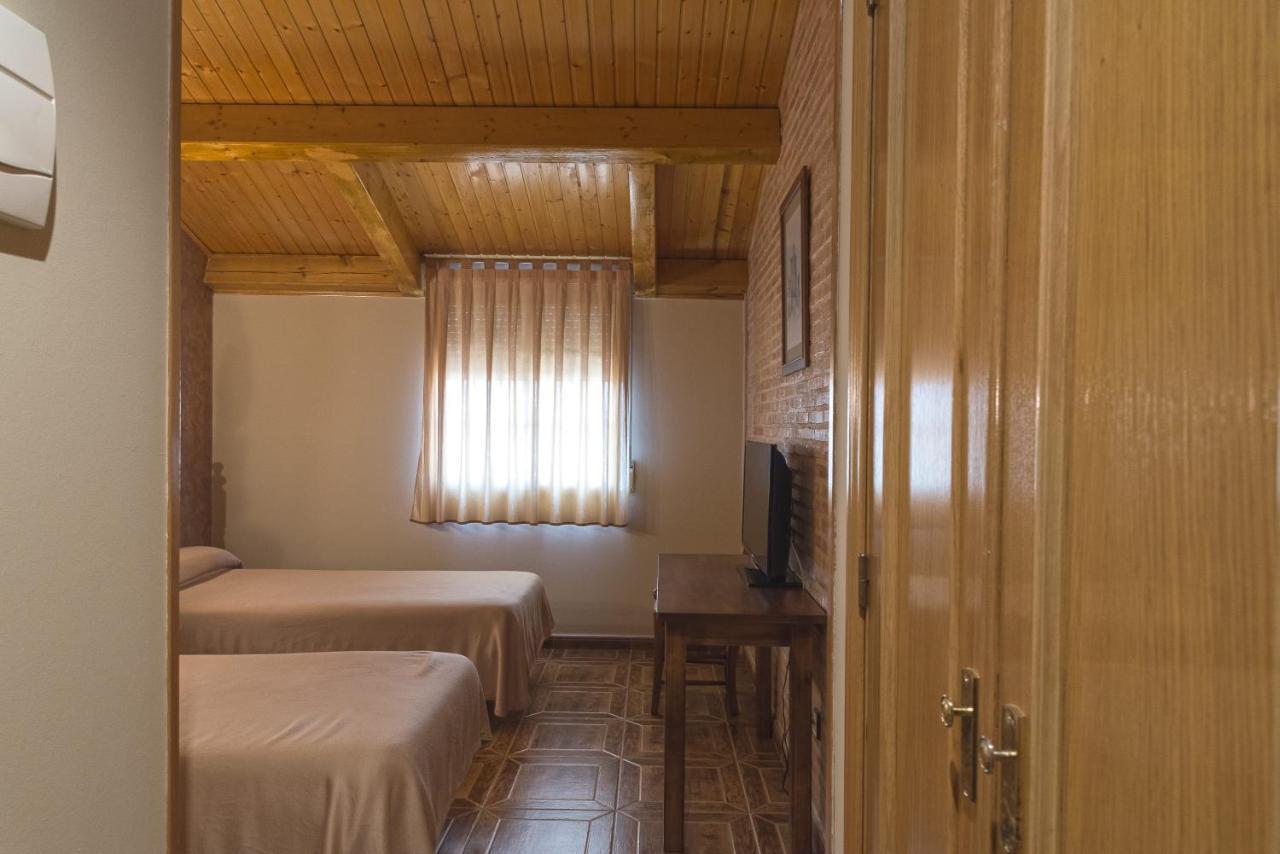 Hotel-Restaurante La Sima Castillo de Garcimuñoz 外观 照片